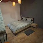 Apartament центр львова на 2 Lwów