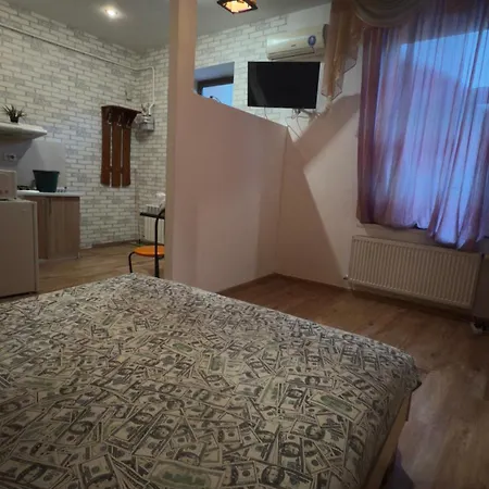 центр львова на 2 Apartment *