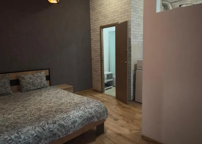 центр львова на 2 Lviv