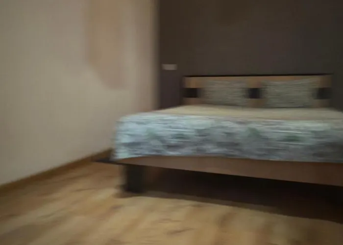 центр львова на 2 شقة إلفيف